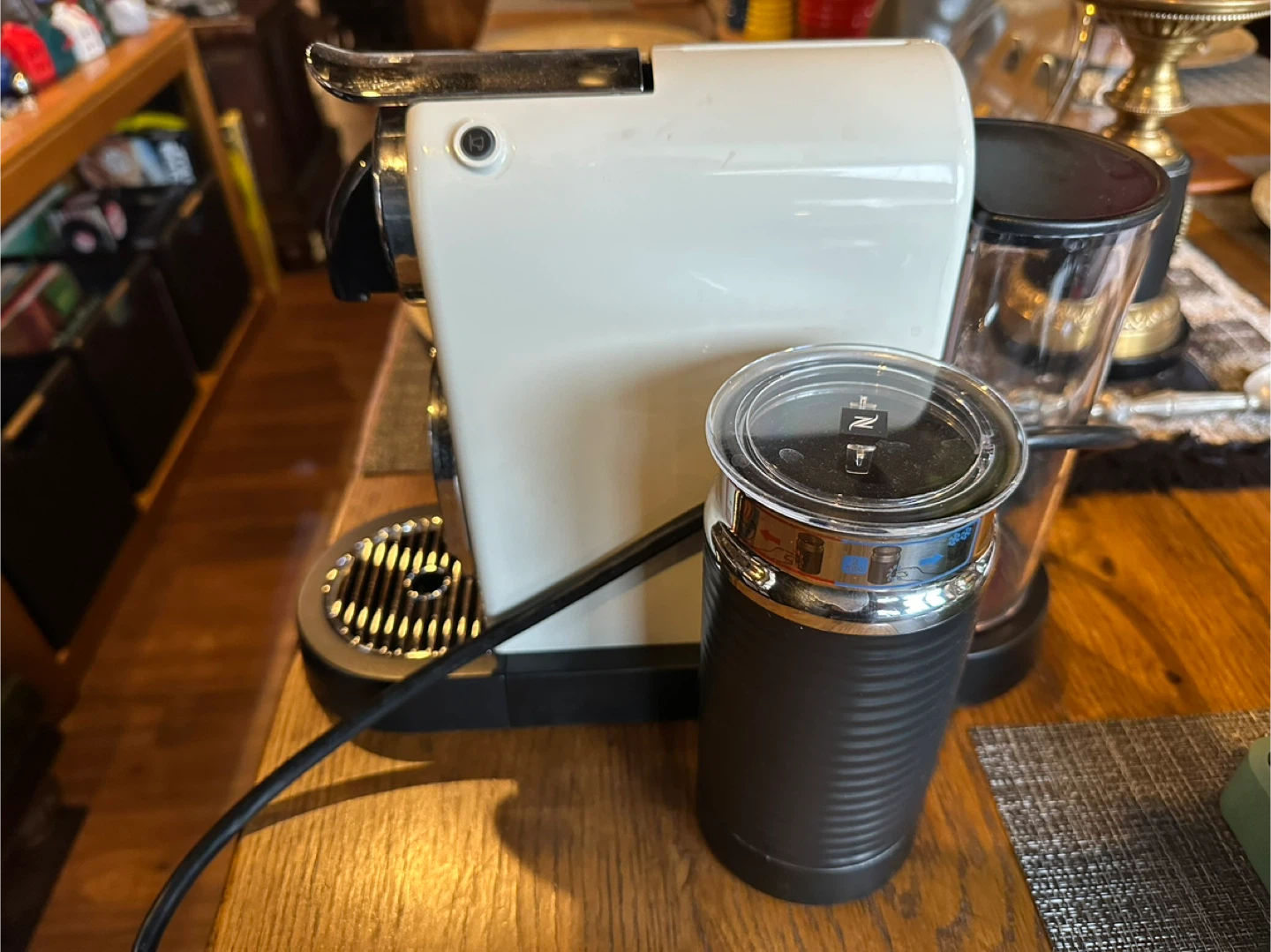 Nespresso CitiZ&Milk Coffee Maker with Aeroccino - photo 2