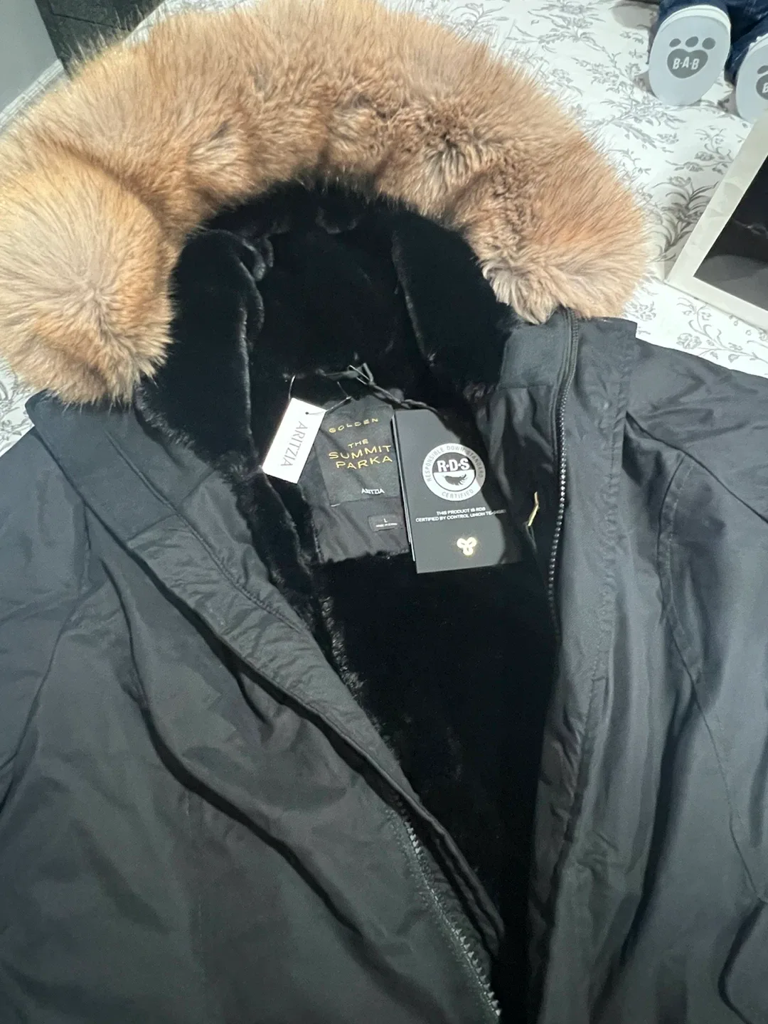 Aritzia Winter Jacket “Golden - The Summit Parka Long” -$140 image indicator(2)