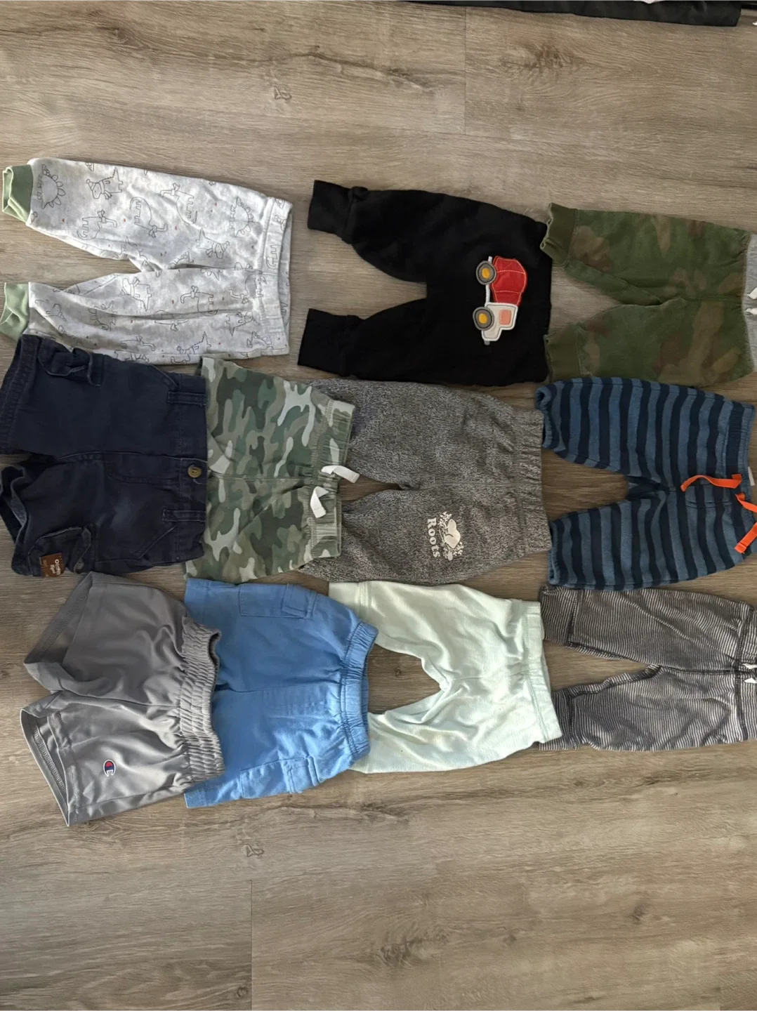 Mixed Baby Clothes Bundle image indicator(2)