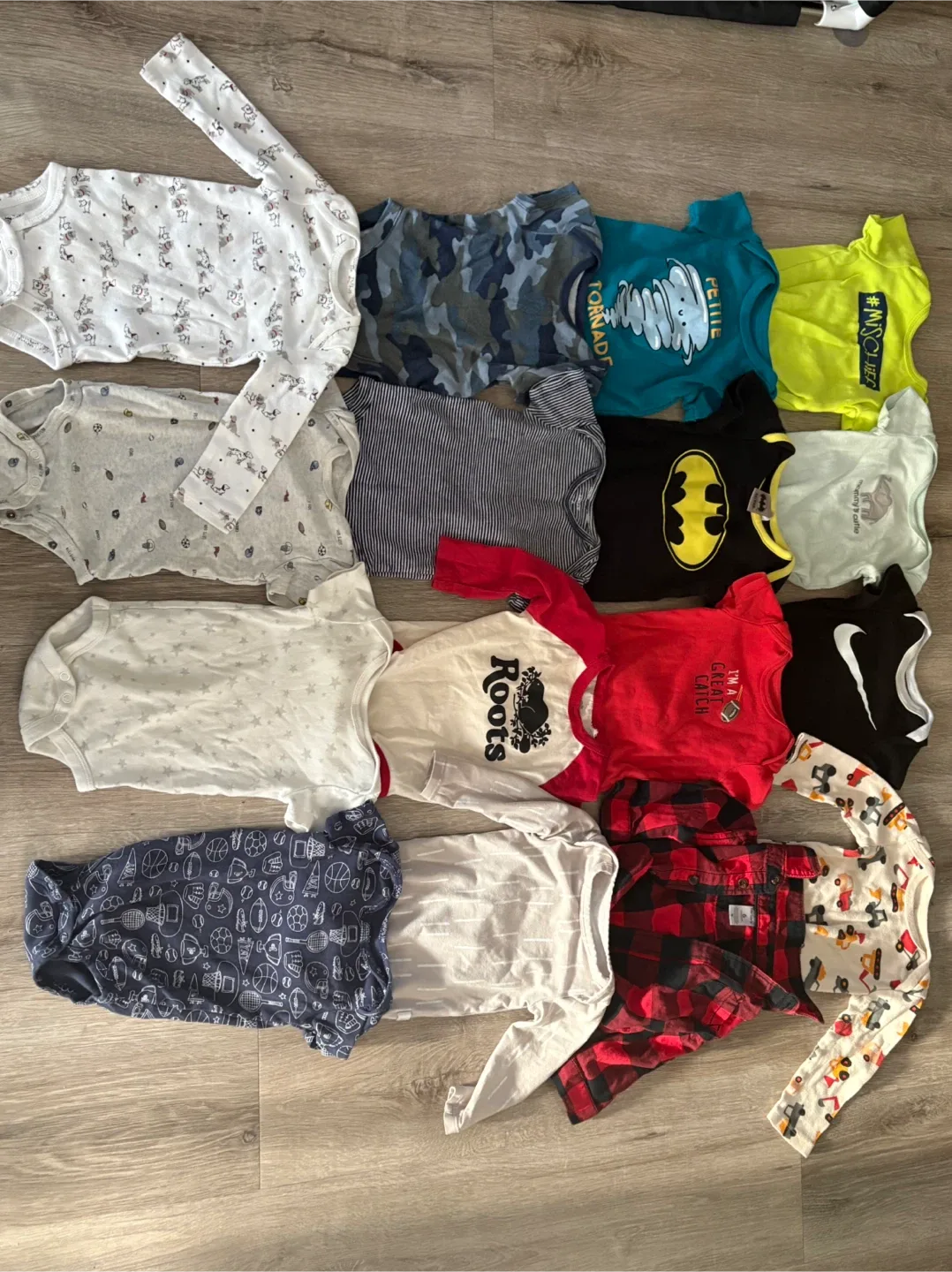 Mixed Baby Clothes Bundle image indicator(5)