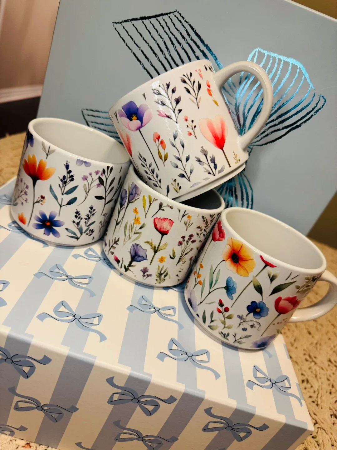 Floral Design Coffee Mugs - Set of 4