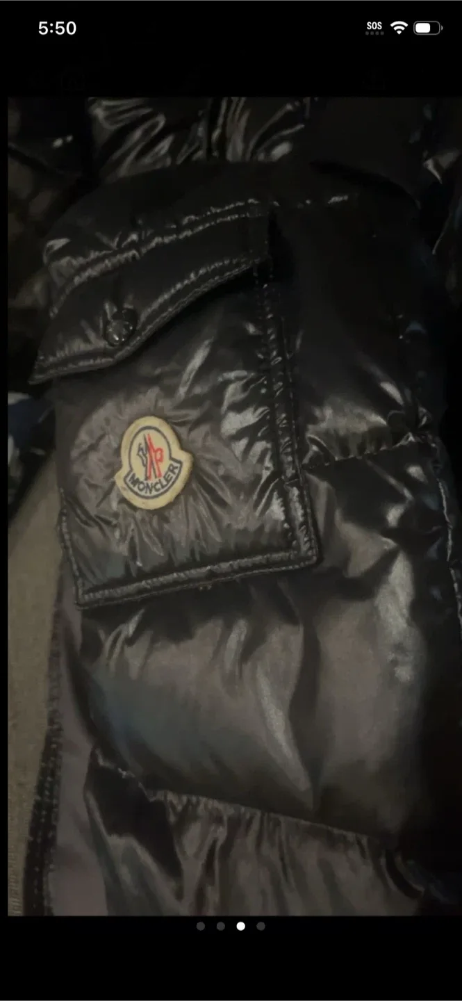 Moncler Puffer Jacket - Black image indicator(3)