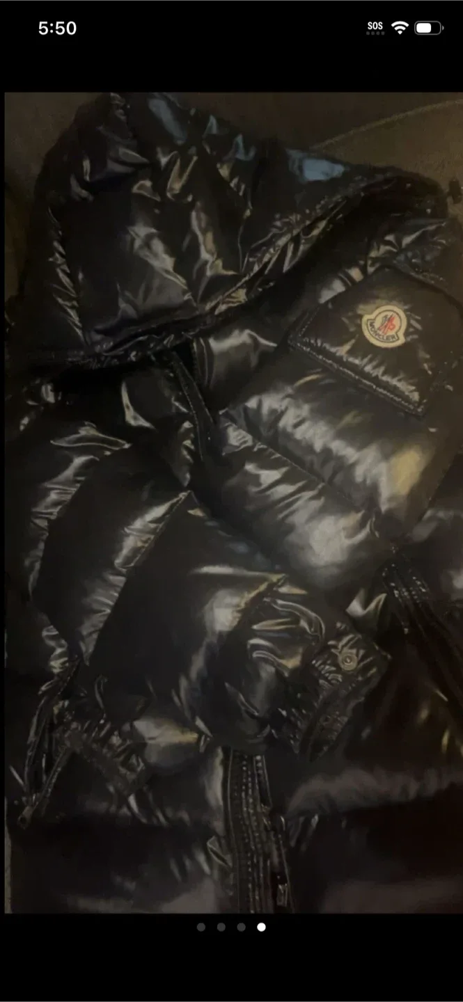 Moncler Puffer Jacket - Black image indicator(4)