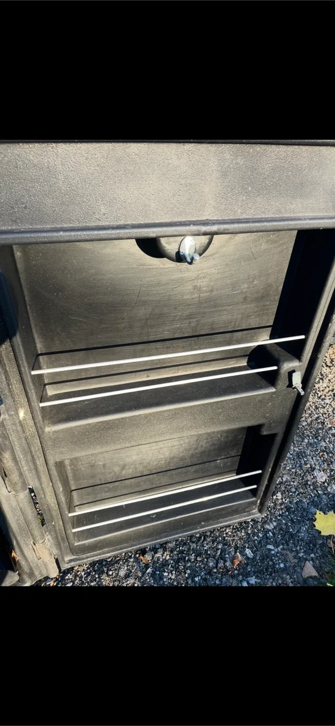 Cunningham Portable Saddle Rack & Tack Box image indicator(4)