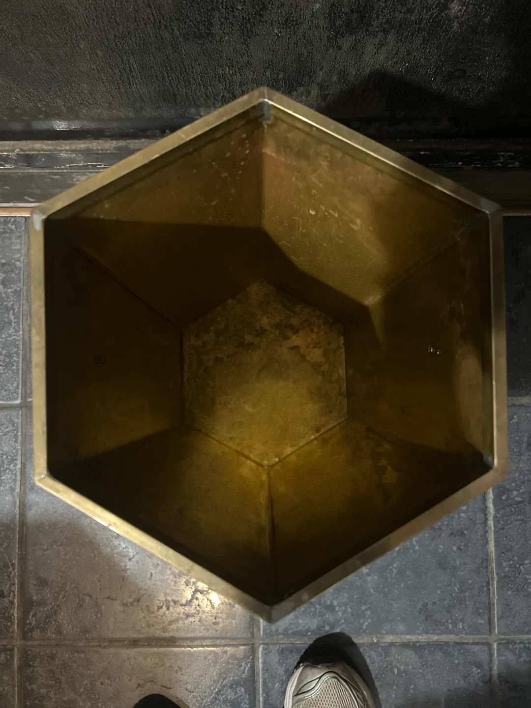 Antique Bronze Umbrella Stand image indicator(4)