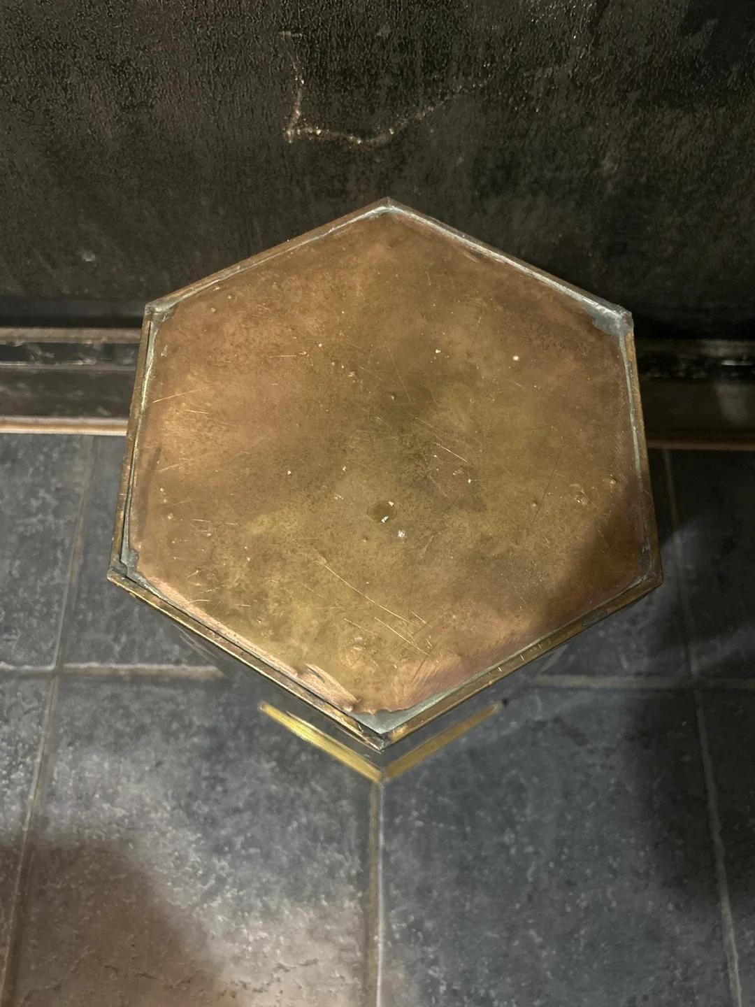 Antique Bronze Umbrella Stand image indicator(5)