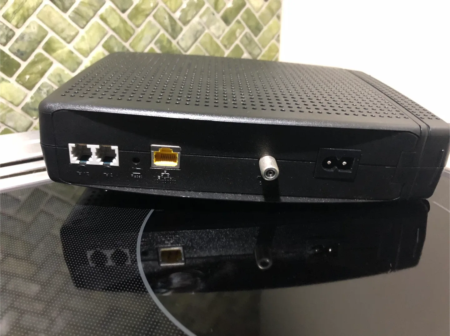 Arris TM822G Cable Modem image indicator(2)