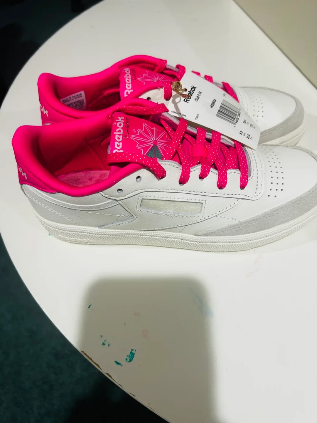 Reebok Club C 85 Women's Tennis Shoes - Size 5.5 brand new image indicator(2)