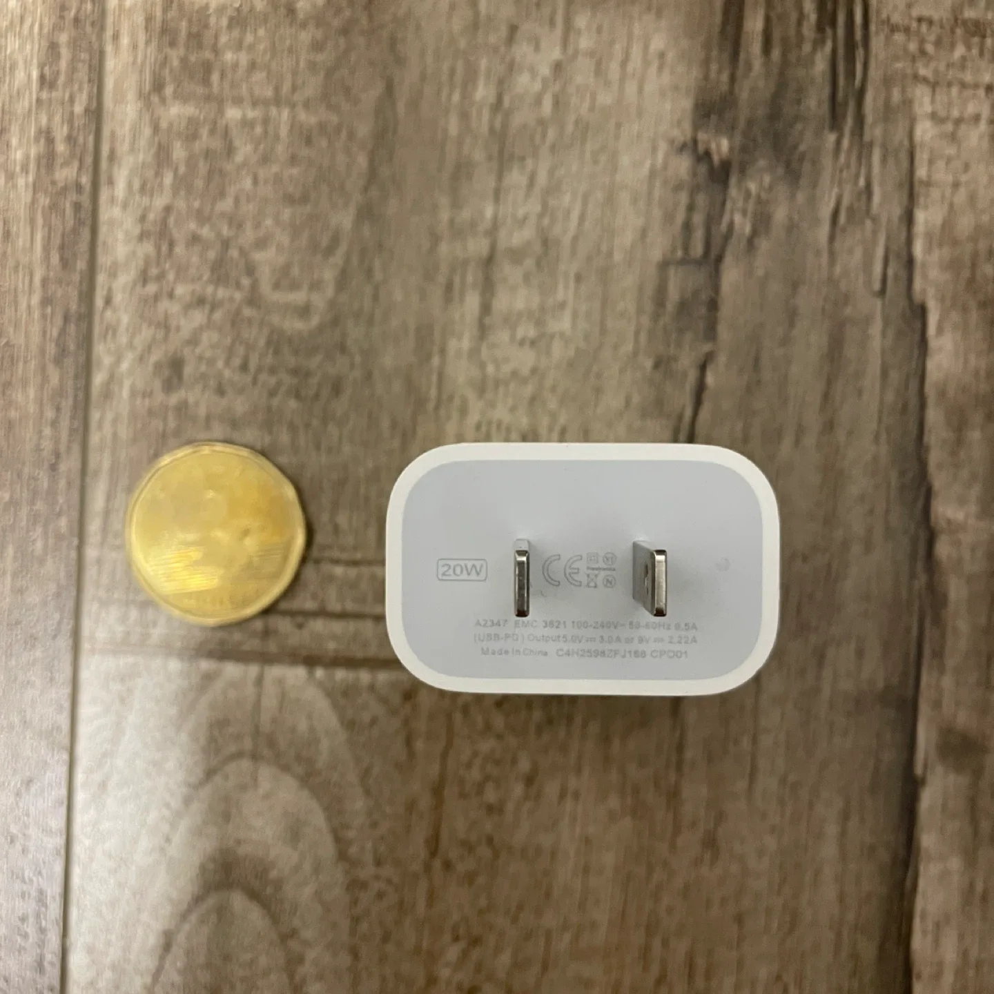 20W Type-C fast charger head image indicator(2)