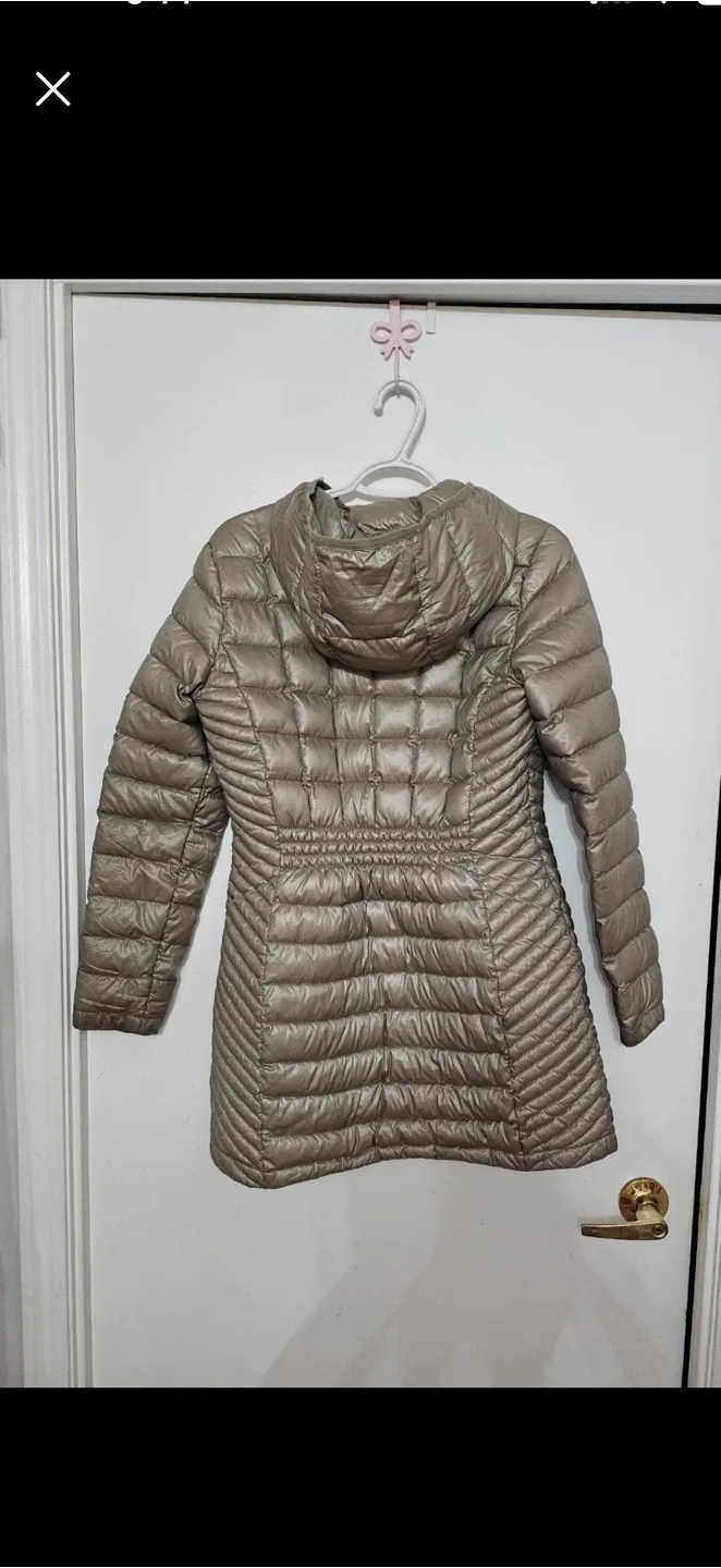 Calvin Klein Puffer Jacket - Size S image indicator(2)