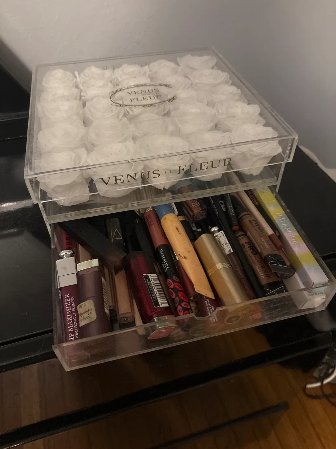 Venus Et Fleur Acrylic Makeup Organizer image indicator(2)