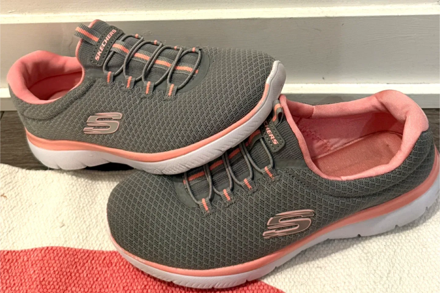 Skechers Women's Summits Wide US 6.5 image indicator(4)