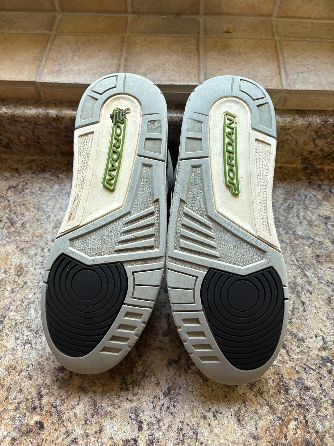Jordan 3 Retro Grey/Green - photo 5