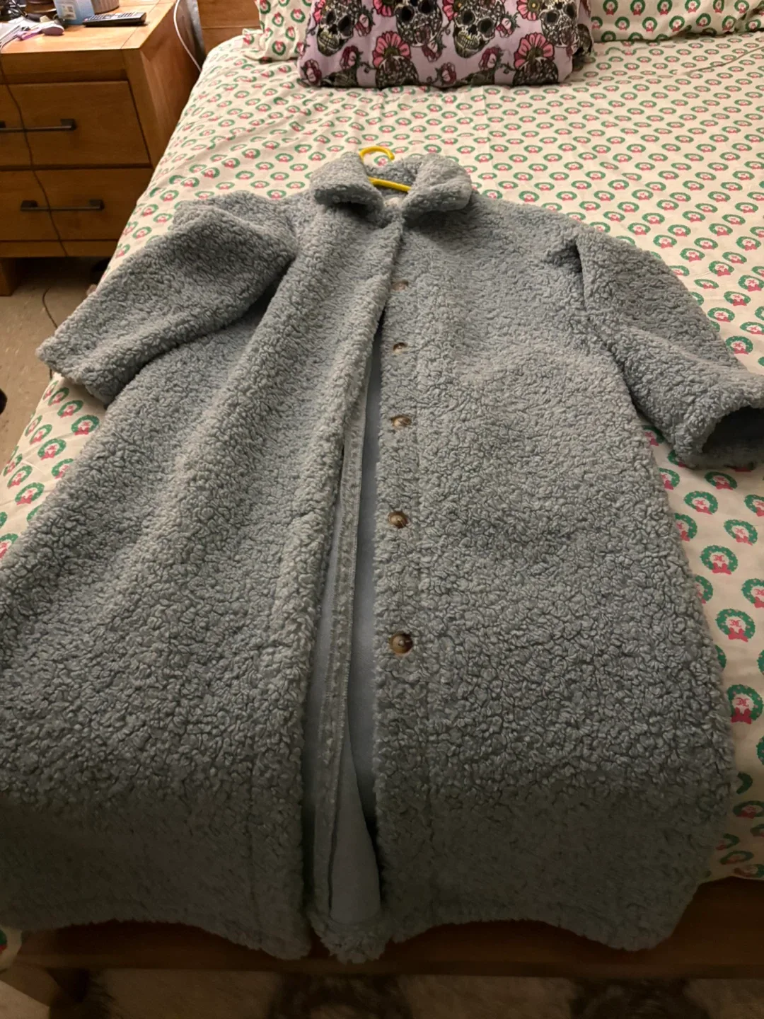 Commense Teddy Coat - Size Medium image indicator(5)