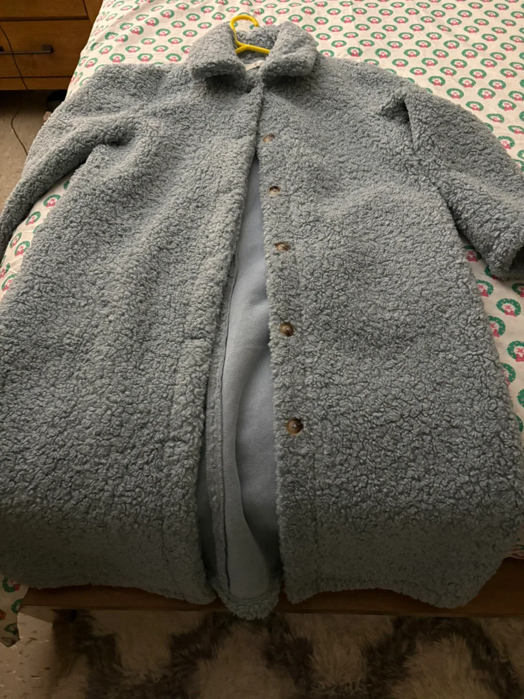 Commense Teddy Coat - Size Medium image indicator(6)