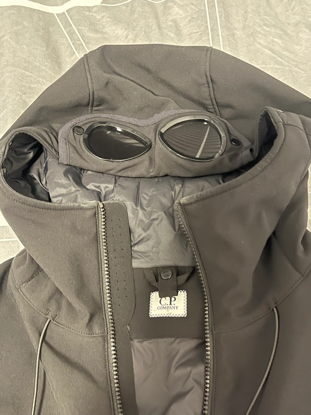 C.P. Company Black Goggle Jacket Men’s Size Large - photo 2