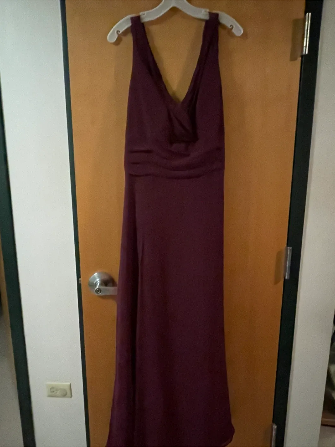 GORGEOUS CHIFFON BRAND NEW DRESS - Size 18 image indicator(5)