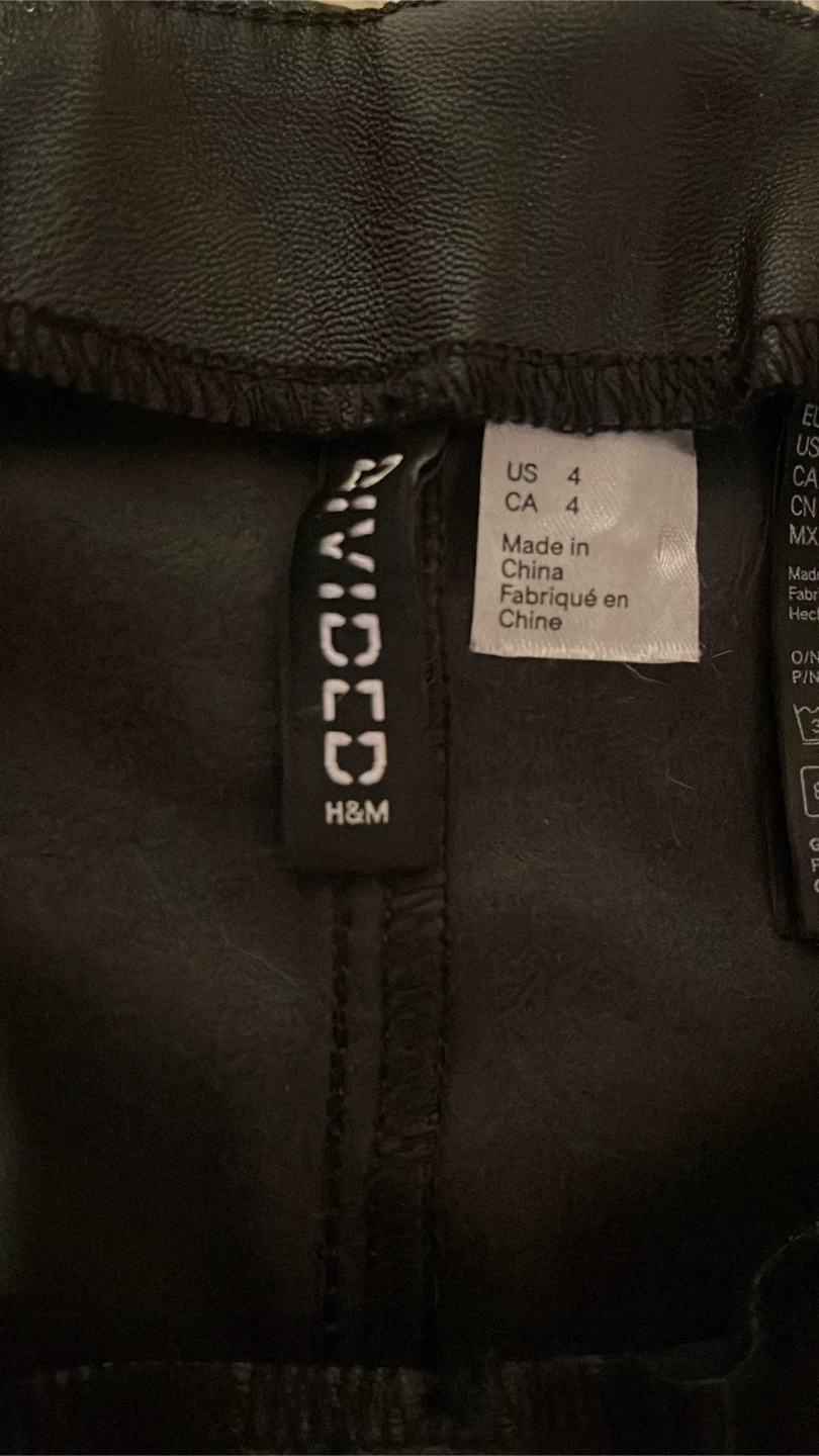 H&M Black Faux Leather Shorts - Size 4 - photo 2