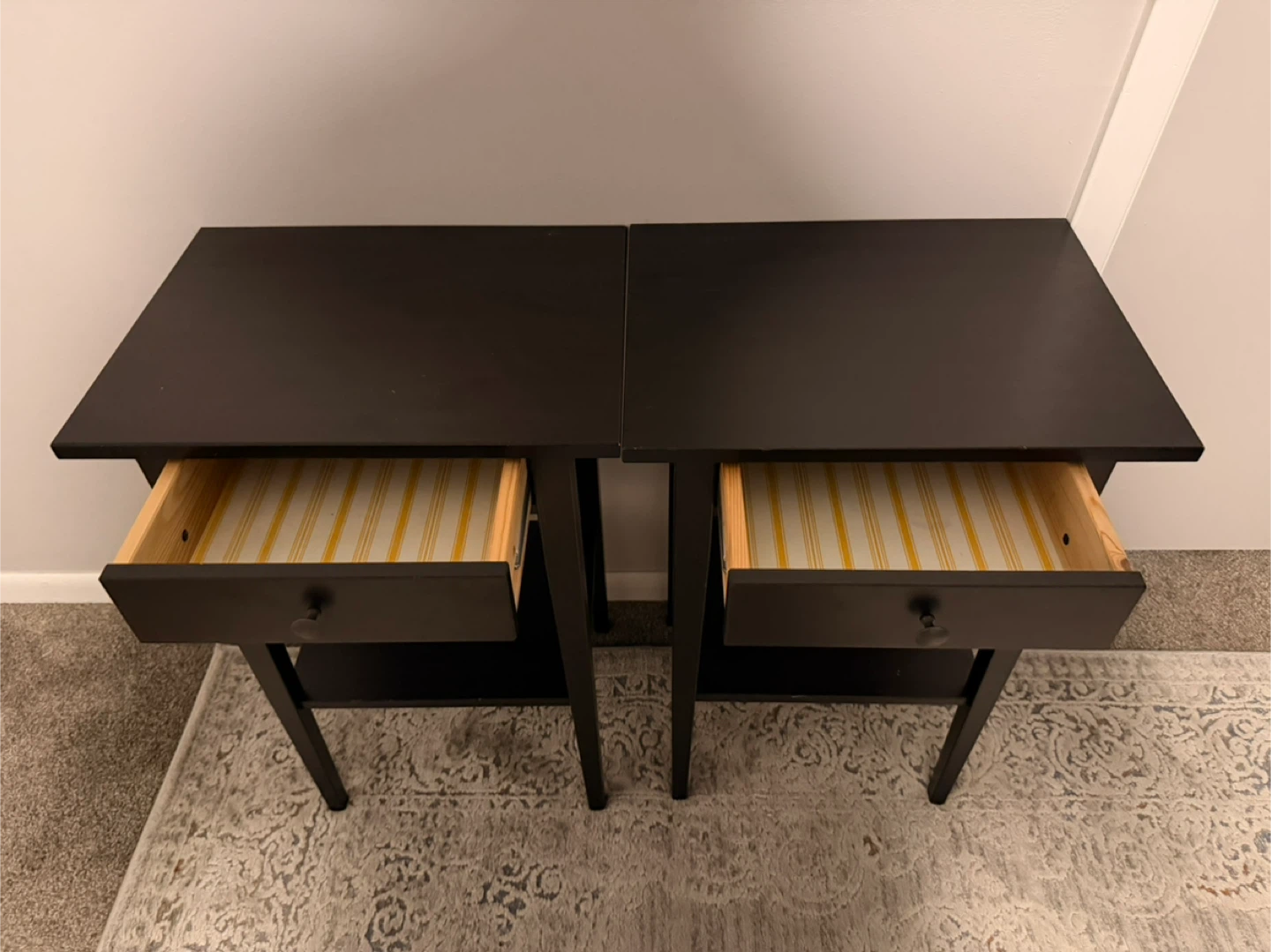 2 Nightstands - photo 2