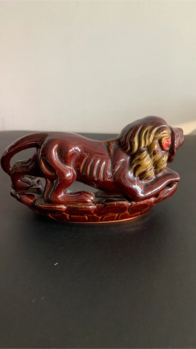 Mid Century Modern Ceramic Lion Made in Japan image indicator(3)