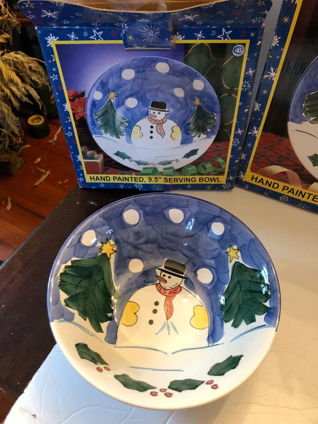 Christmas Serving Dishes Set of 3. New in Box. image indicator(5)