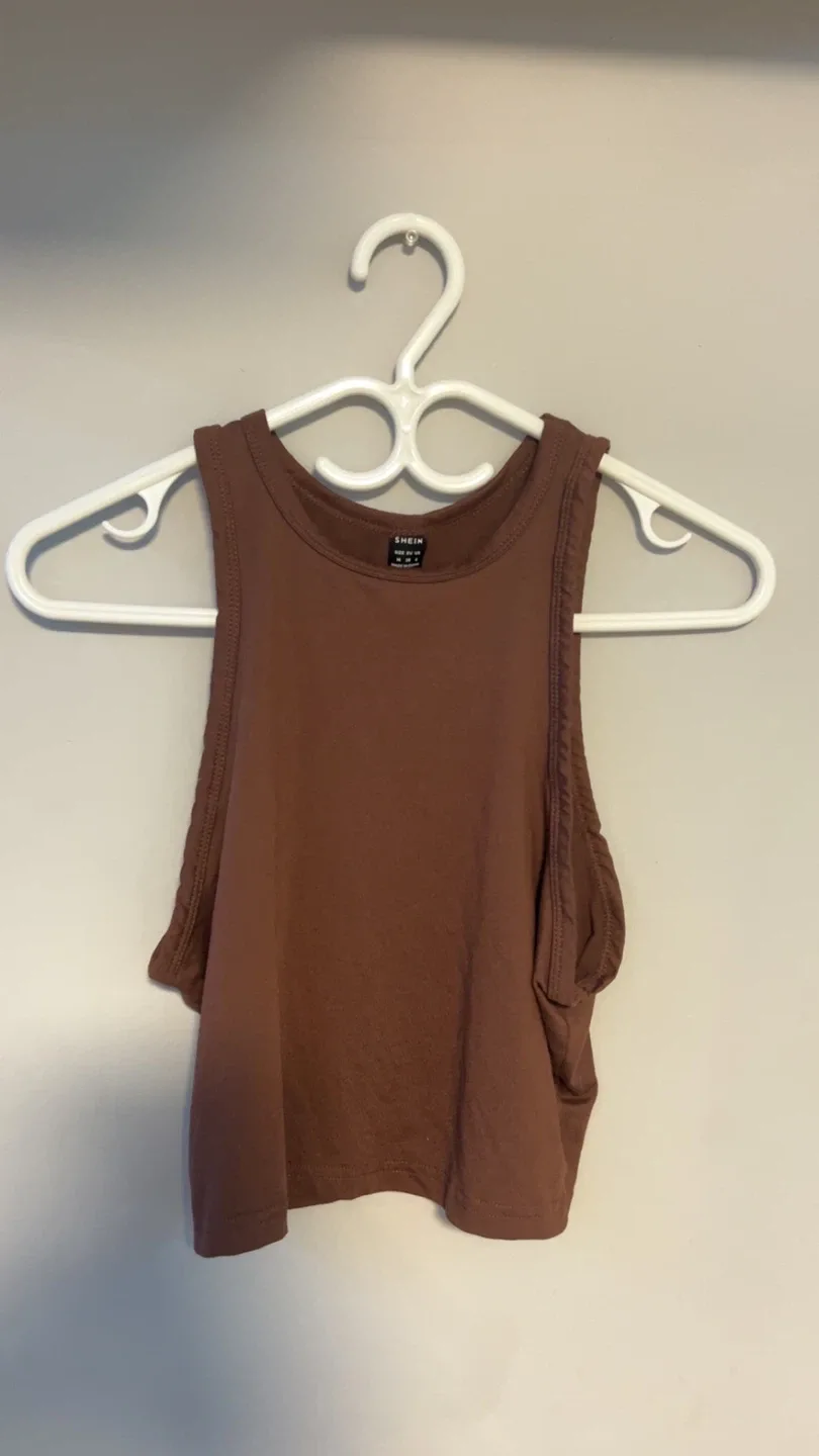 4pcs Pack Crew Neck Tank Tops image indicator(3)