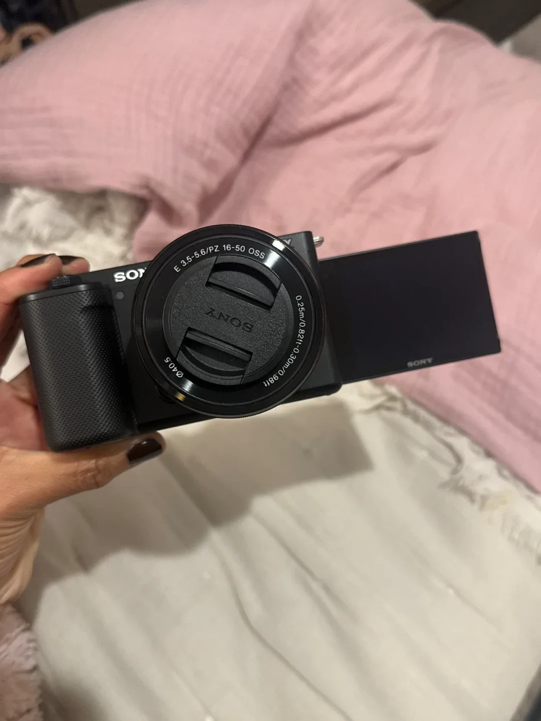 Sony ZV-E10 Interchangeable Lens Digital Camera image indicator(3)