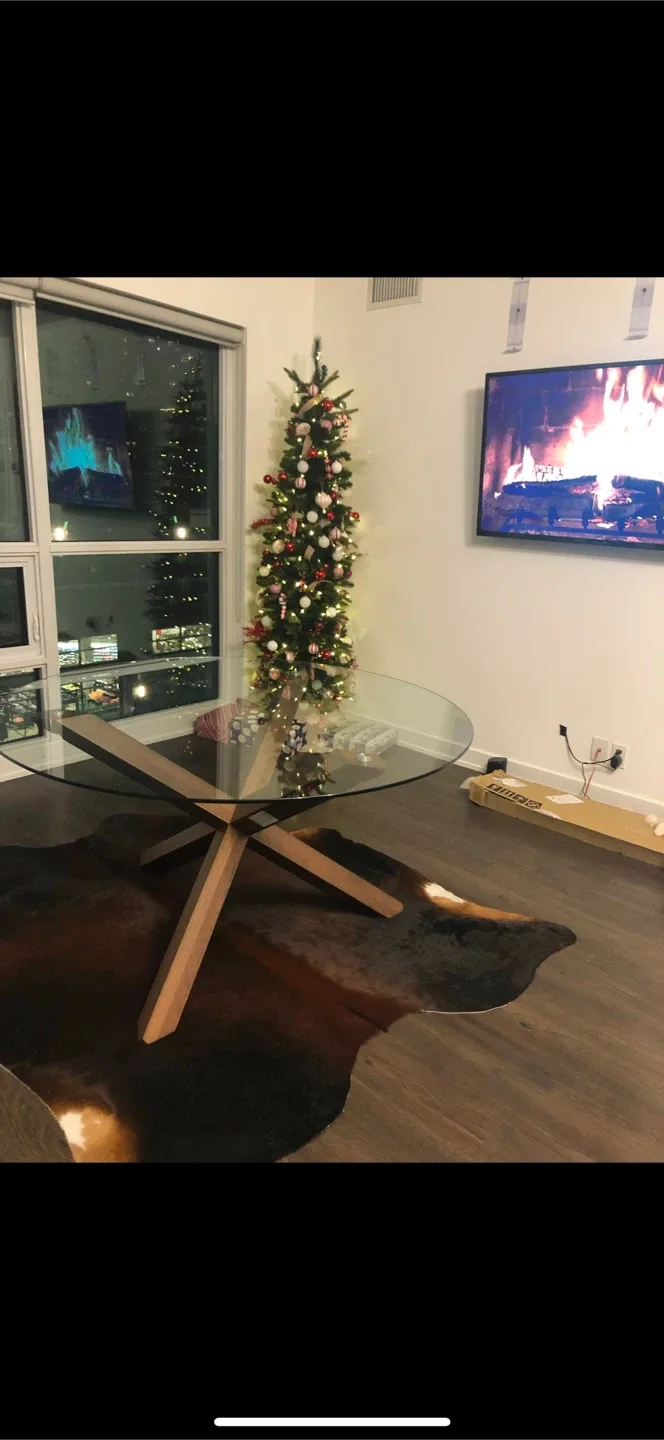 Glass Round Dining Table thumbnail