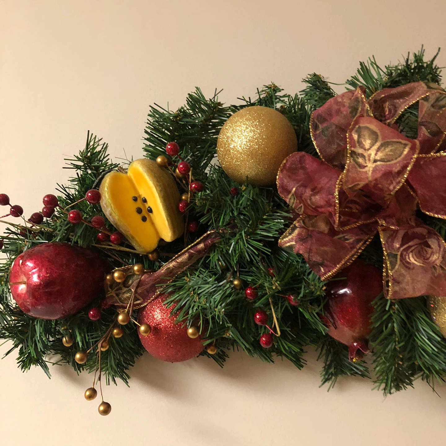 Festive Fruit Swag - photo 2