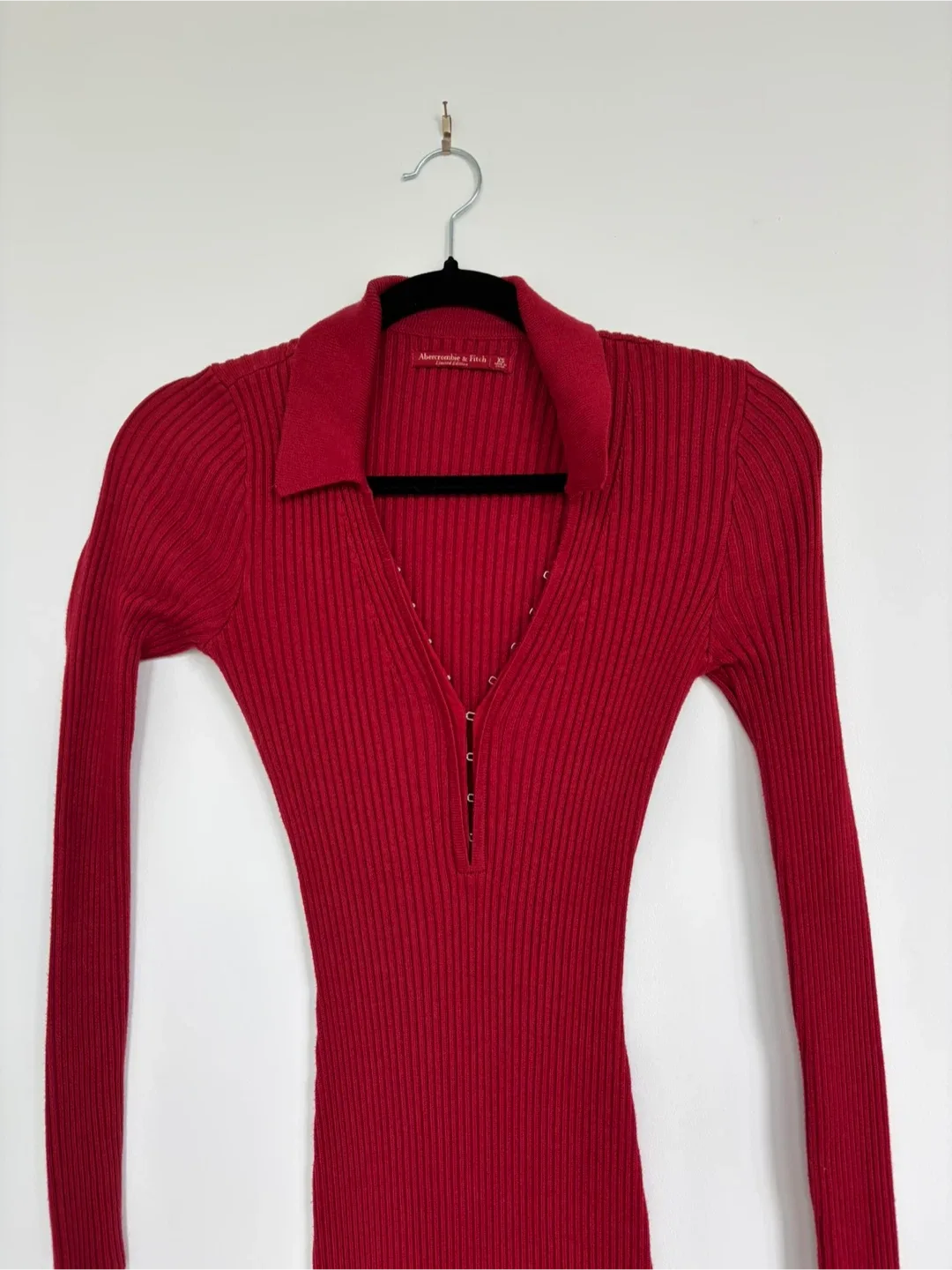 Abercrombie & Fitch Red Ribbed Dress - Size XS image indicator(3)