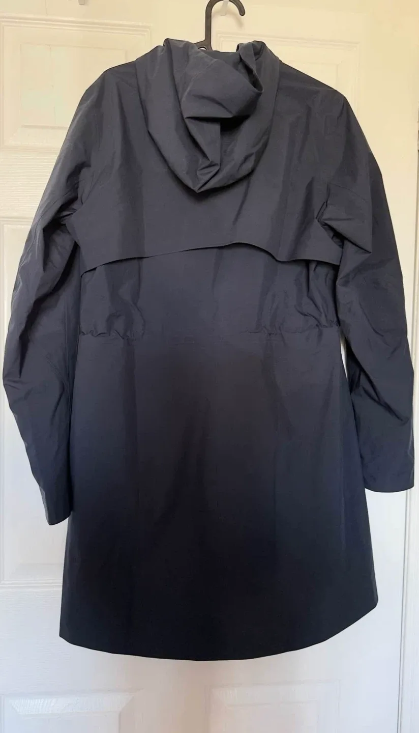 Lululemon Rain Rebel Jacket image indicator(10)