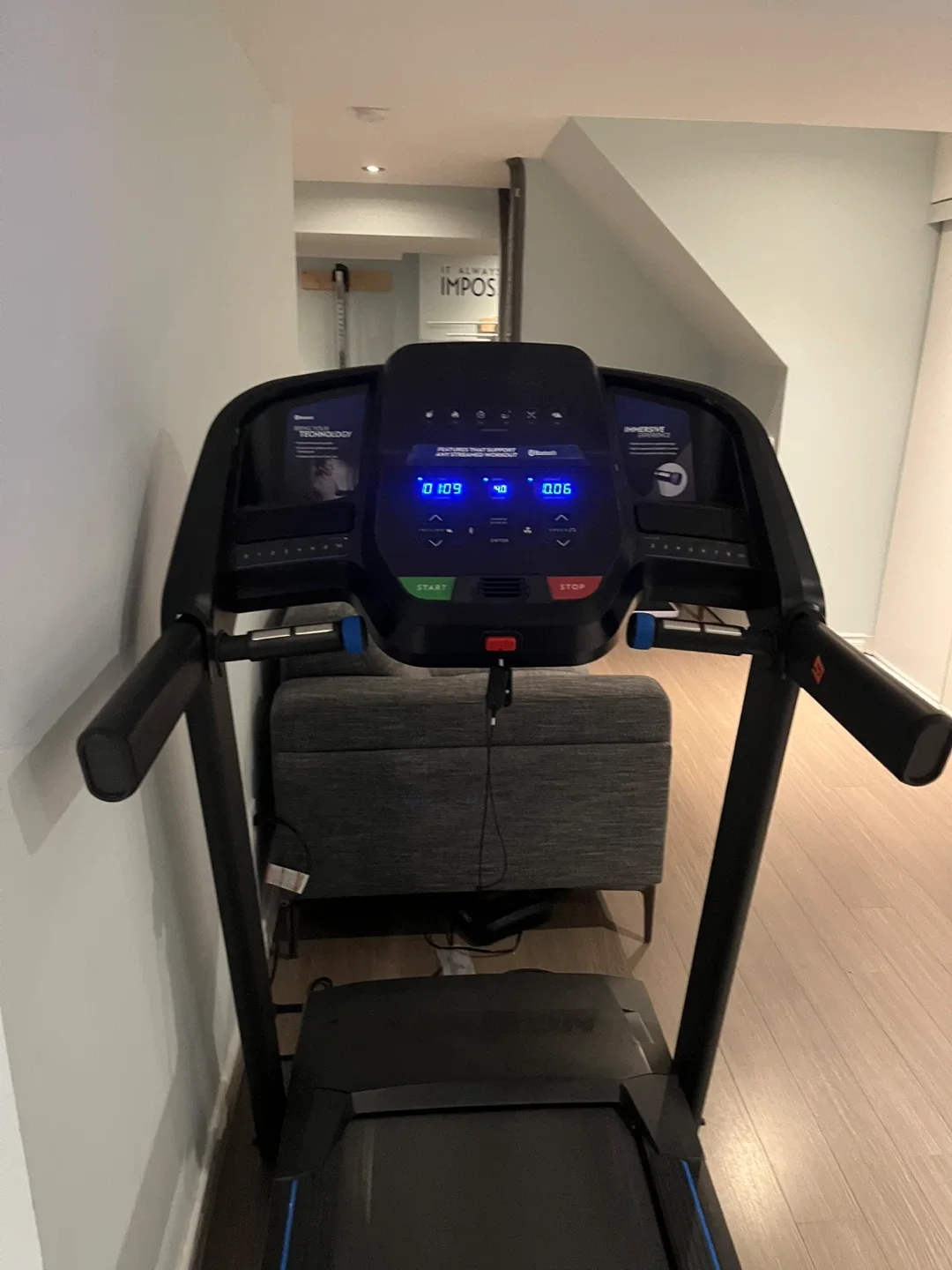 Horizon Variable Response Cushioning Treadmill image indicator(4)