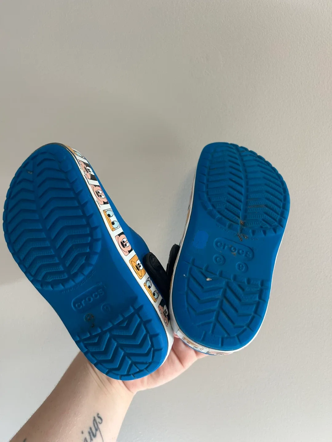 Crocs Disney Mickey Mouse Blue Size 9 image indicator(4)
