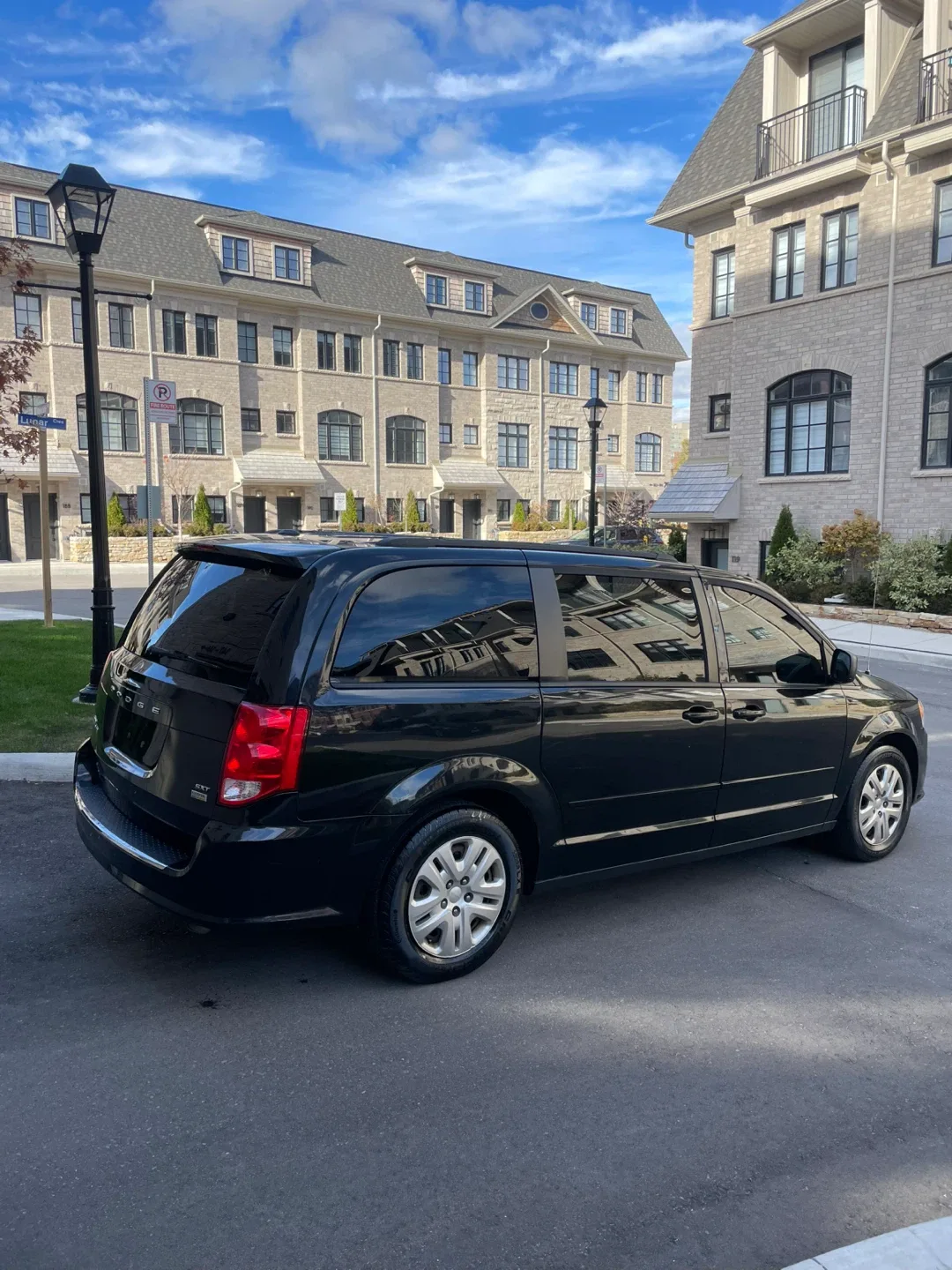 Certified 2016 Dodge Caravan thumbnail