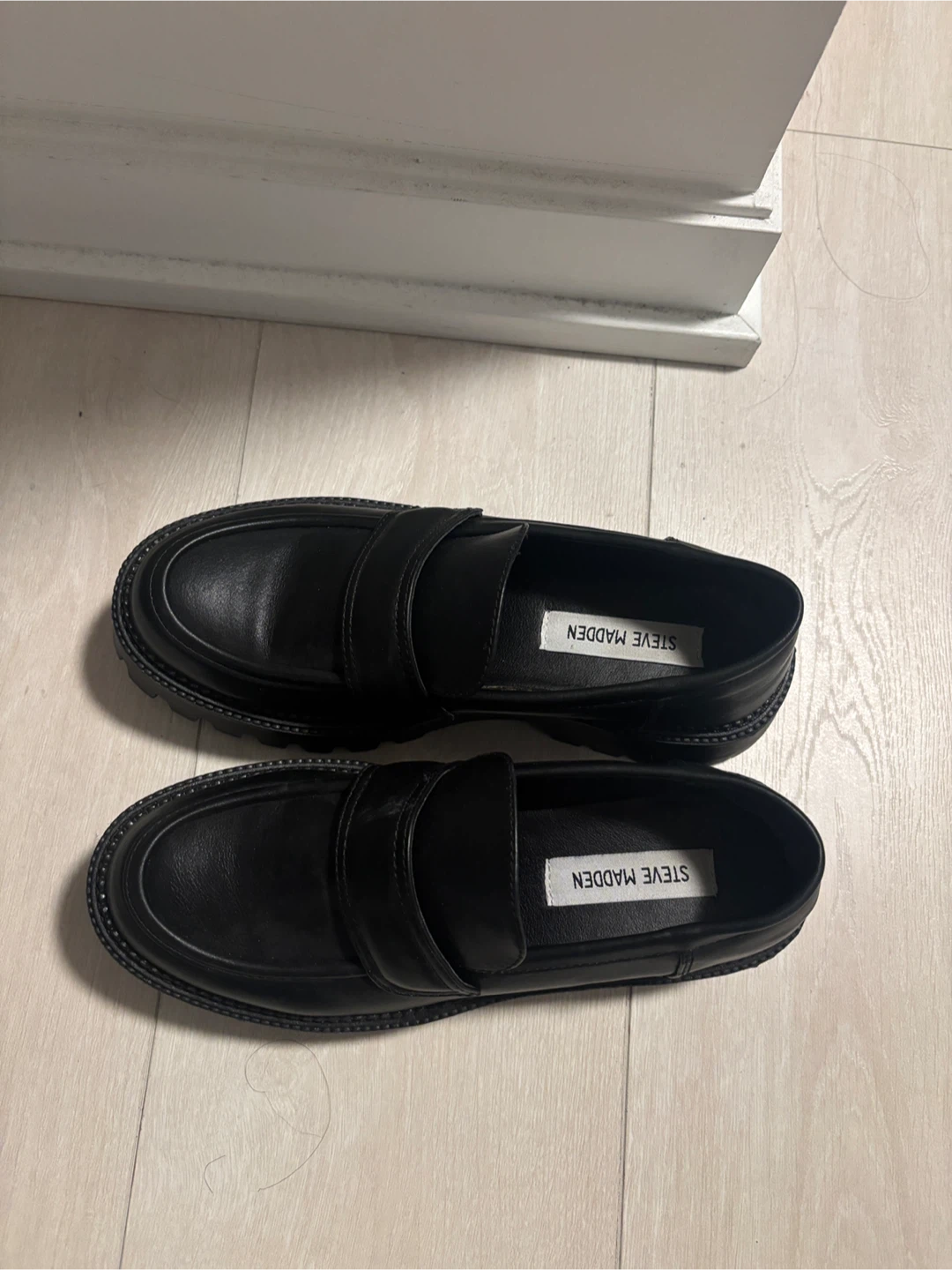 Steve Madden Black Leather Loafers - Size 39