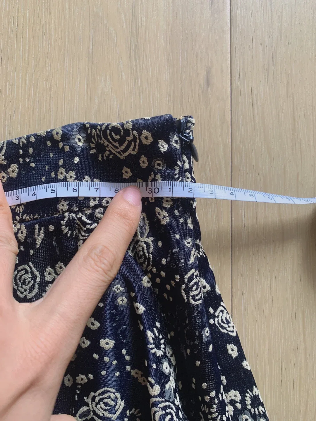 New Zara Skirt - Size XS image indicator(4)