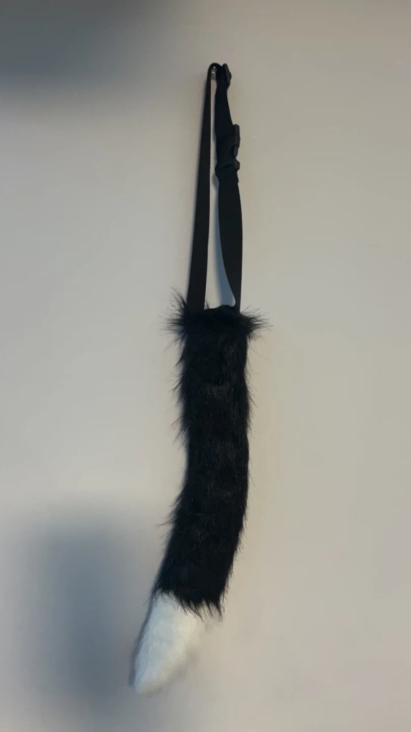 Black & White Faux Fur Tail Accessory image indicator(2)