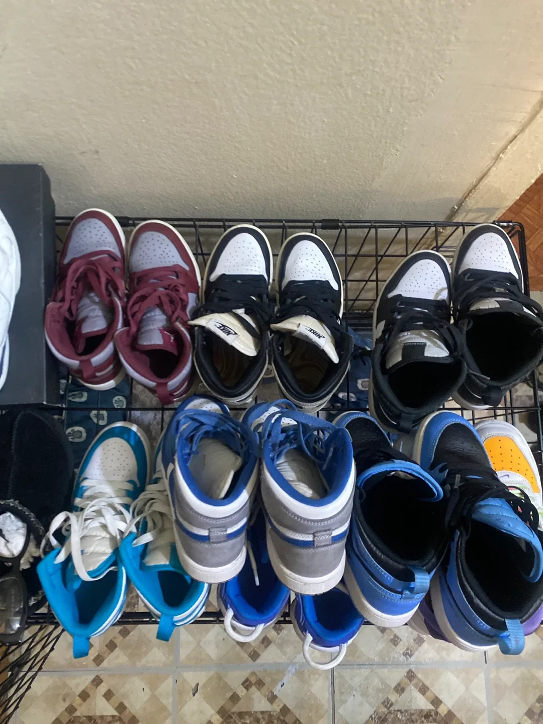 Assorted Nike and Jordan Sneakers image indicator(3)