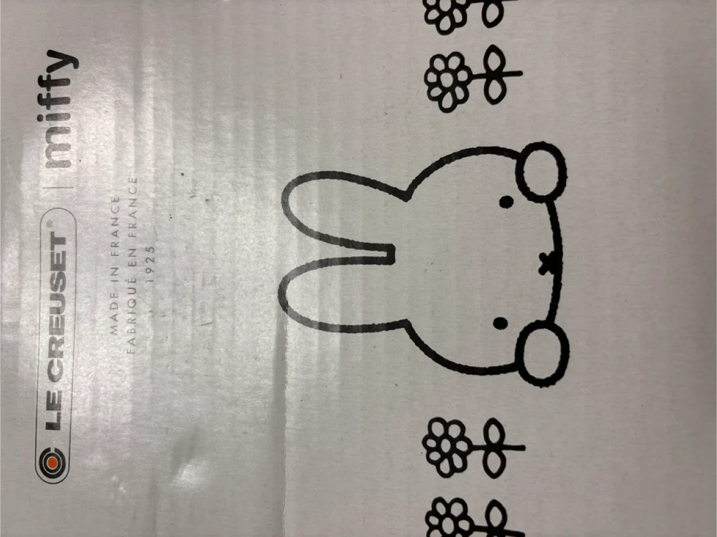 Le Creuset Miffy Flower Cocotte image indicator(5)