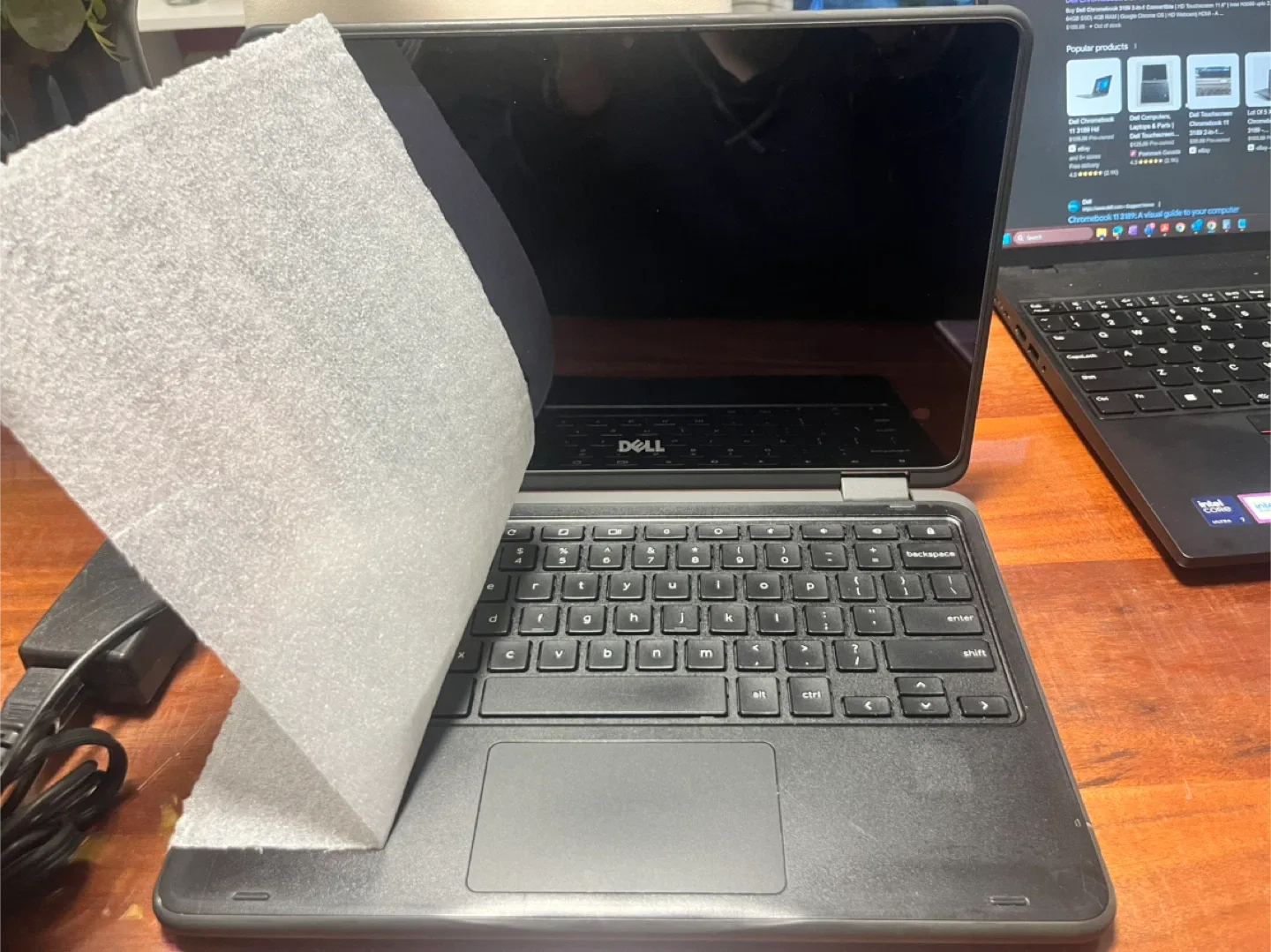 Dell Chromebook 3100 2-in-1 Laptop image indicator(4)