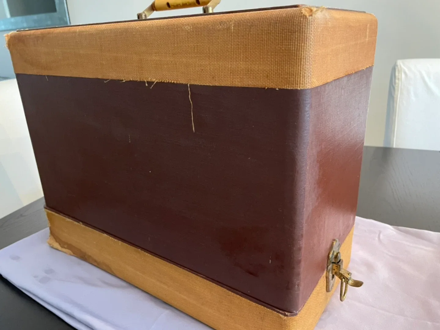 Vintage Singer Sewing Machine image indicator(8)