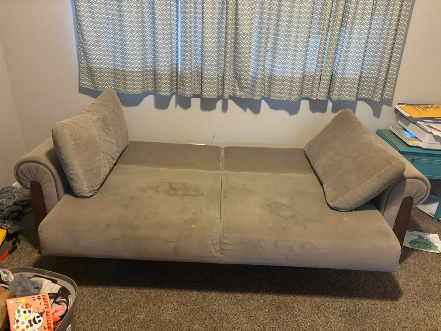 Comfortable Beige Sofa image indicator(2)