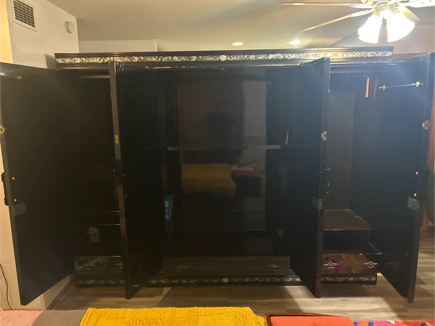 KOREAN FURNITURE-BLACK LACQUER WITH MOP WARDROBE CABINET image indicator(10)