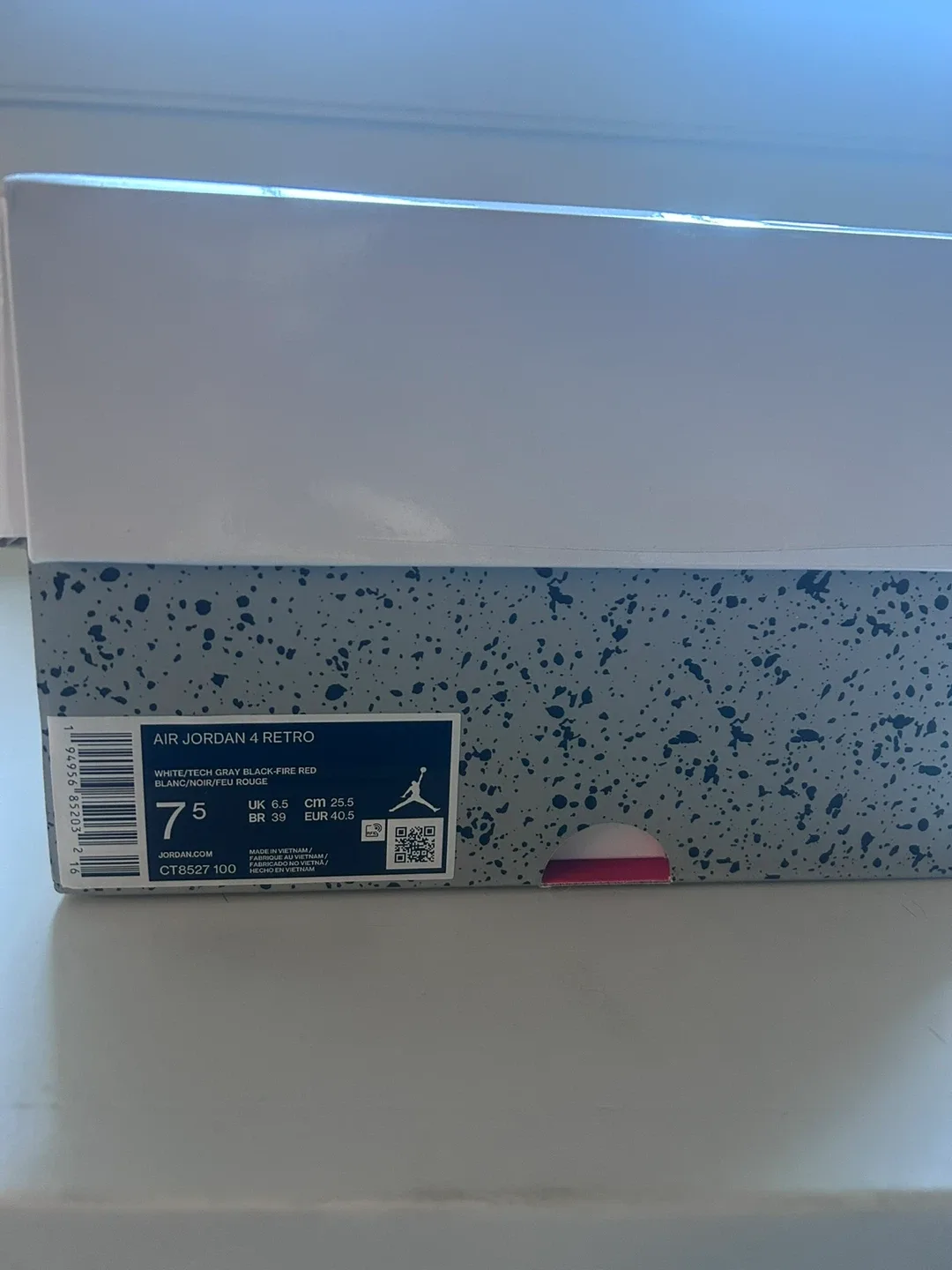 Air Jordan 4 Retro White/Tech Grey - Size 7.5 image indicator(4)