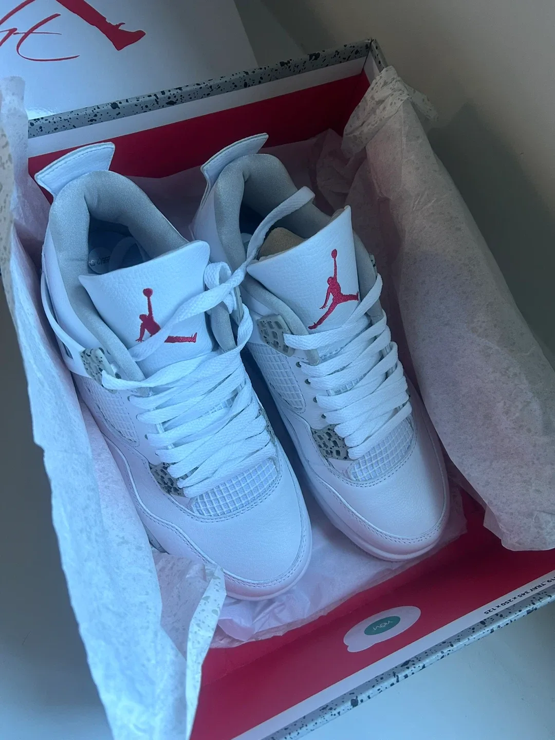 Air Jordan 4 Retro White/Tech Grey - Size 7.5