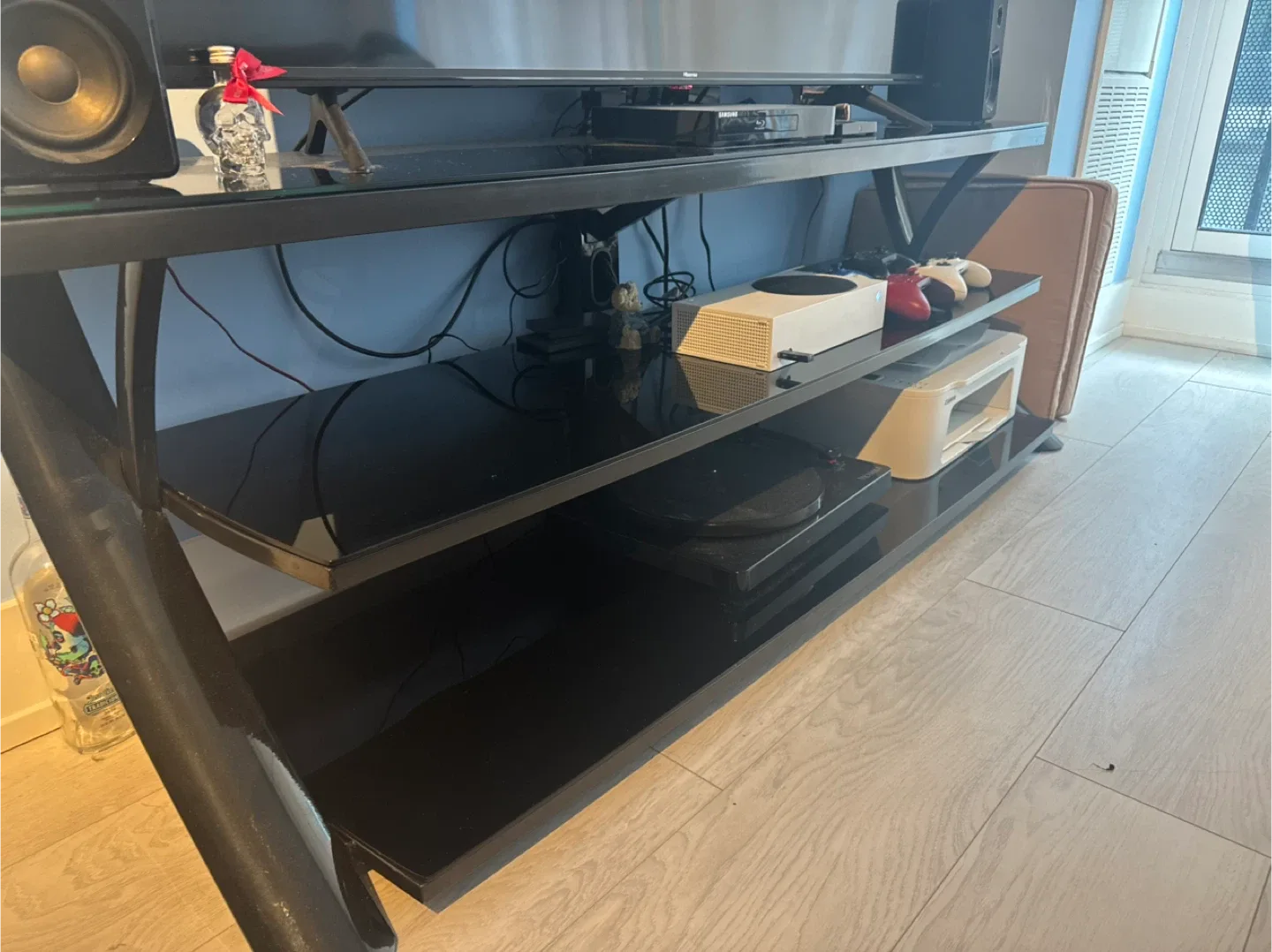 Black TV Stand image indicator(3)