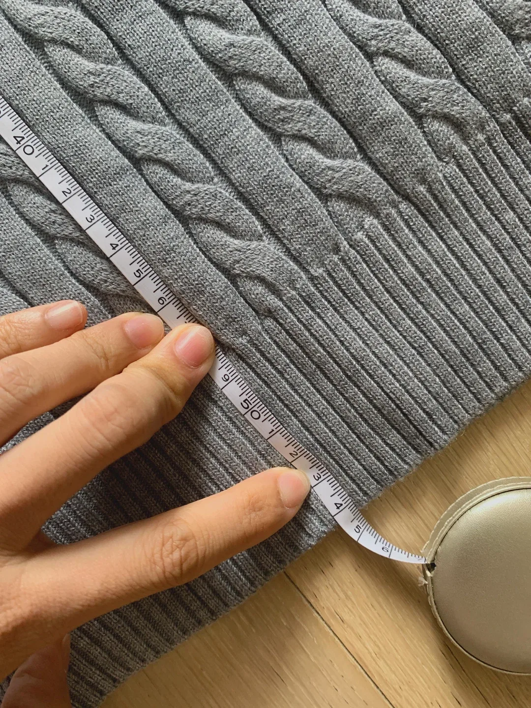 New Grey Cable Knit Sweater - Size M image indicator(5)