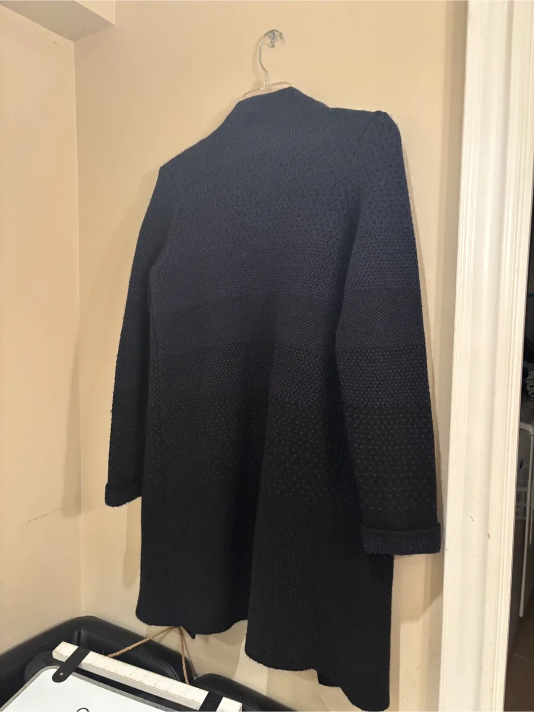 Women’s Blue Knit Cardigan image indicator(3)