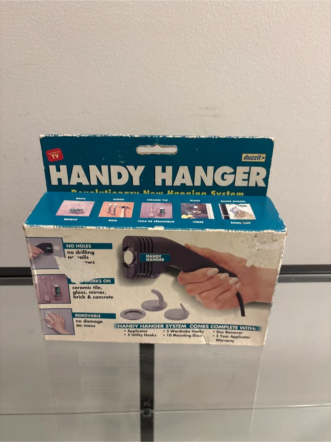 Duzzit Handy Hanger All-Surface Hanging System
