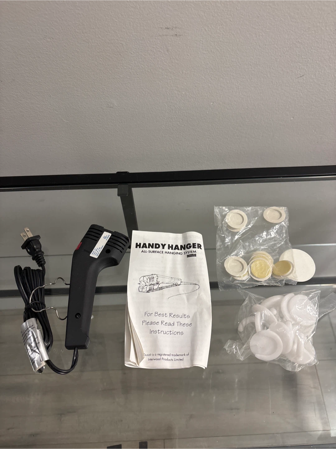 Duzzit Handy Hanger All-Surface Hanging System - photo 3